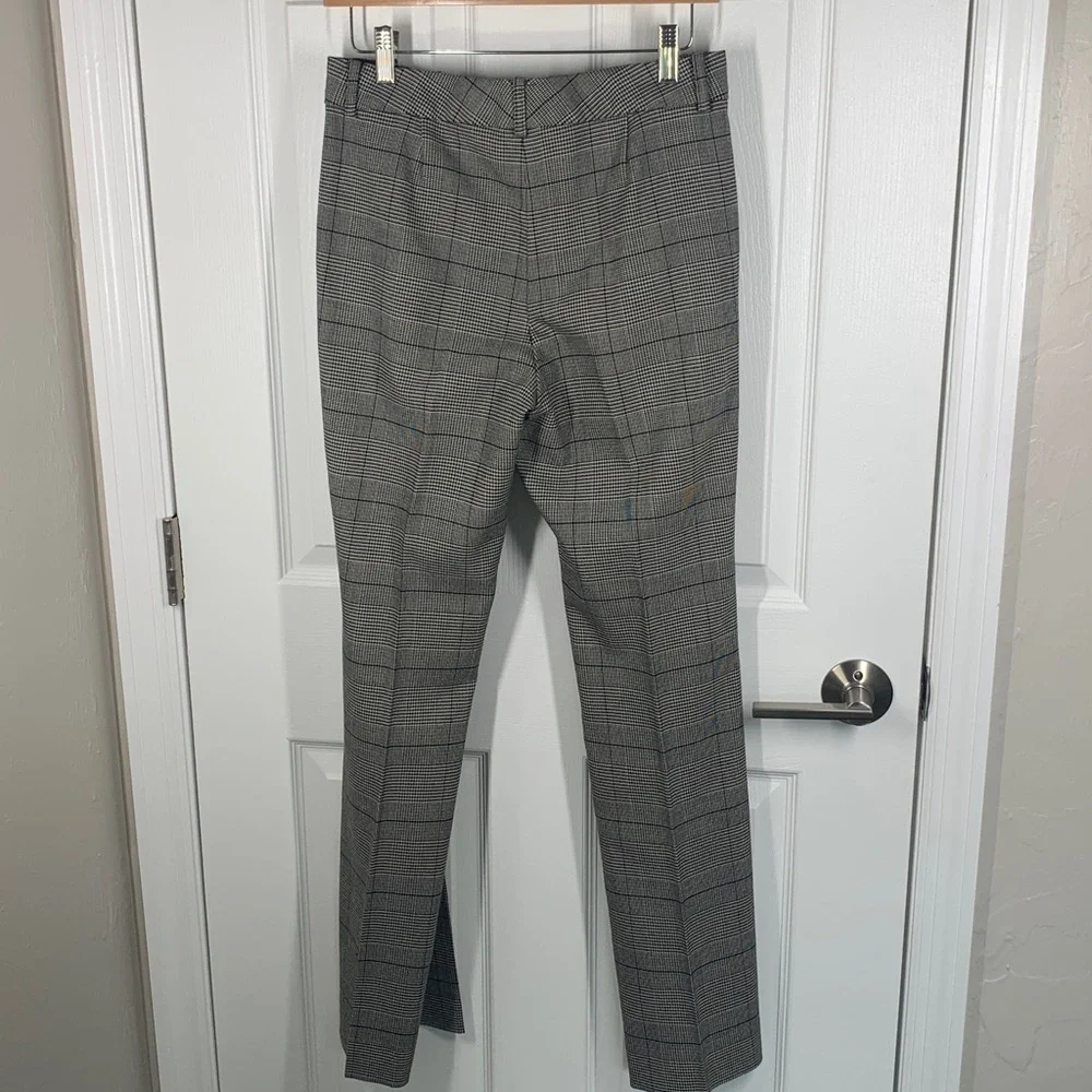Anne Klein plaid and houndstooth print black and gray 2 piece suit size 2